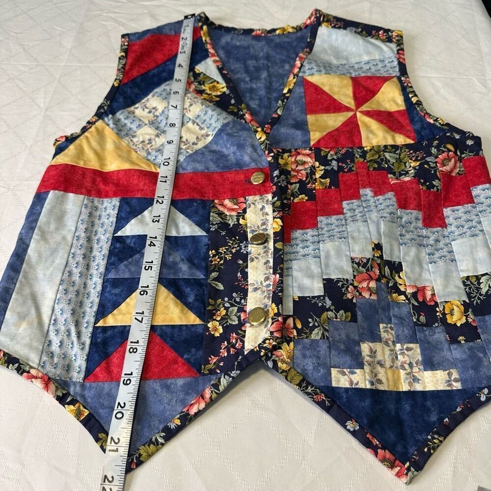 Vintage Inspo Boho Quilted Patchwork Vest Handmade GrannyCore Small Medium - Picture 5 of 5